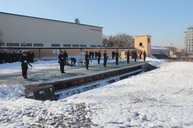 厲兵秣馬 嚴格組訓 順程押運公司開展年度實彈射擊訓練(圖4) 厲兵秣馬 嚴格組訓 順程押運公司開展年度實彈射擊訓練(圖4)