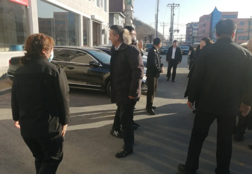 鞍勤集團黨委下基層、聽民意，助推企業(yè)高質量發(fā)展