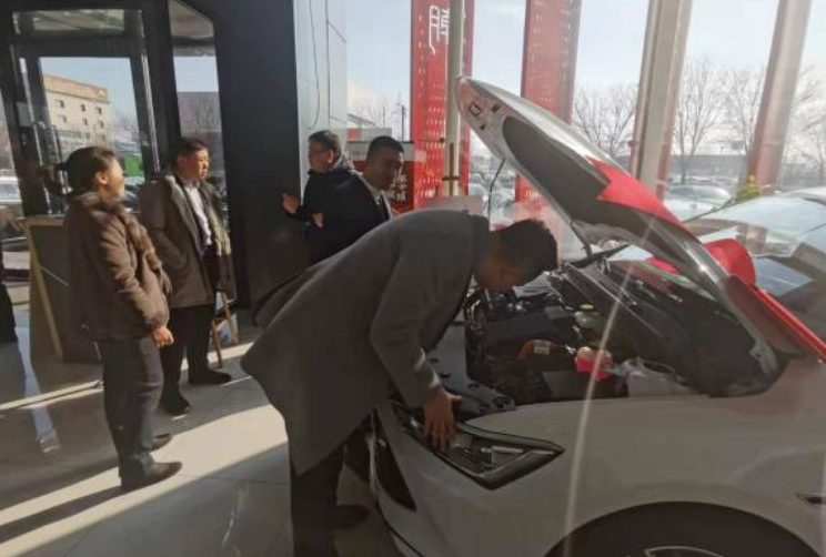 迎賓汽車公司走訪新能源車企，尋求合作發(fā)展新模式