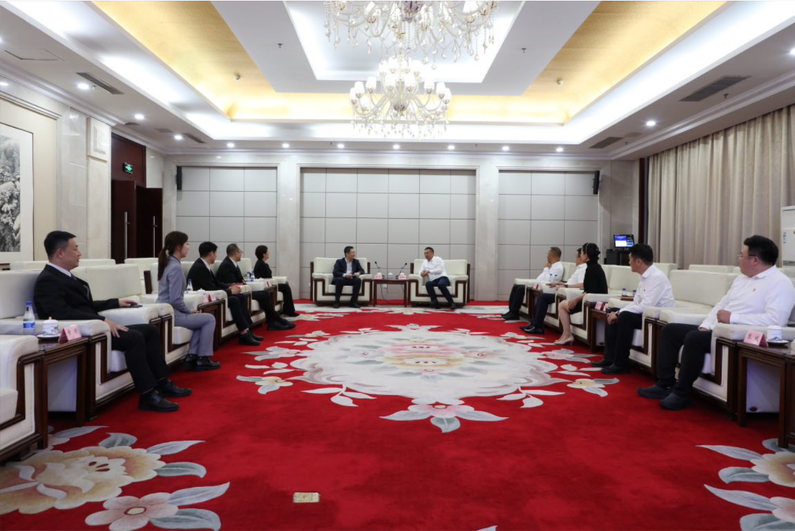 鞍勤、溫泉、公服集團(tuán)與招商銀行簽訂戰(zhàn)略合作協(xié)議！銀企合作譜新篇